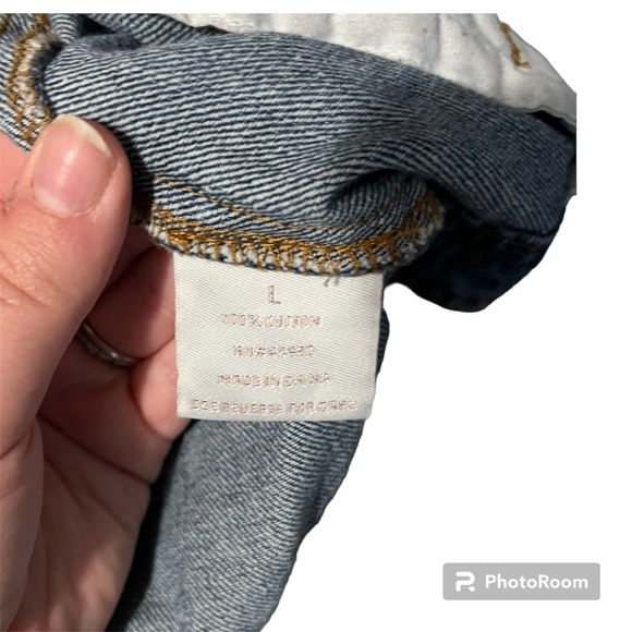 Tincel Town heavily distressed denim dark wash jacket women’s size large - Picture 5 of 8